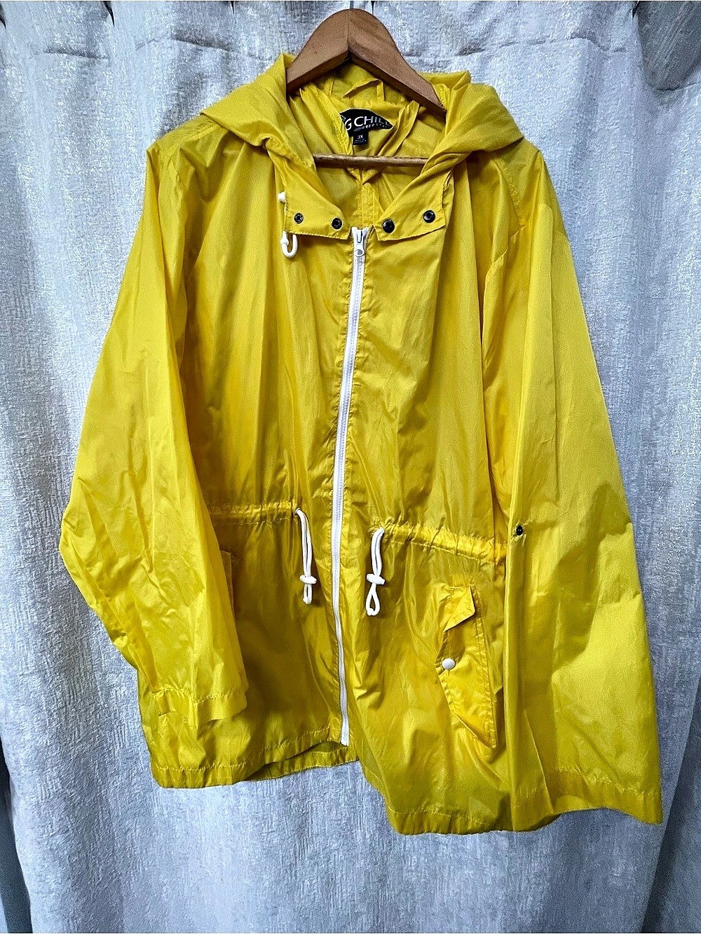 LIKE NEW! Only worn once. Big Chill Women's Slicker Rain Jacket Slicker Rain Jac